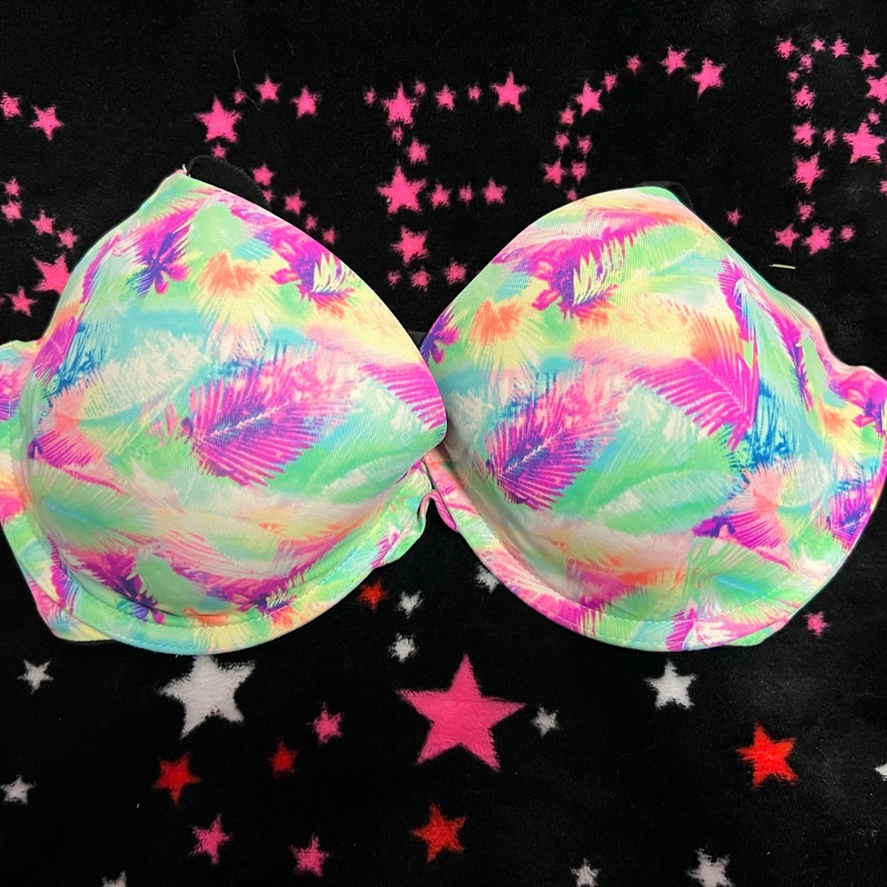 Victoria's Secret Pink Wear Everywhere T-Shirt Bra